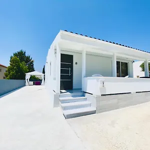  Villa Sandy Bay Zypern